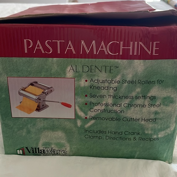 VillaWare Pasta Machine. NWOT. In original box; never used - Picture 2 of 6
